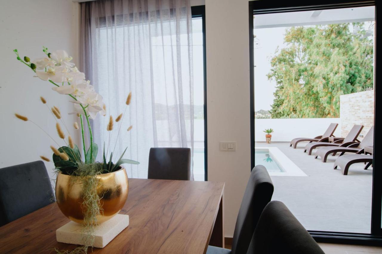 Etoile Villa Áyios Kírikos
